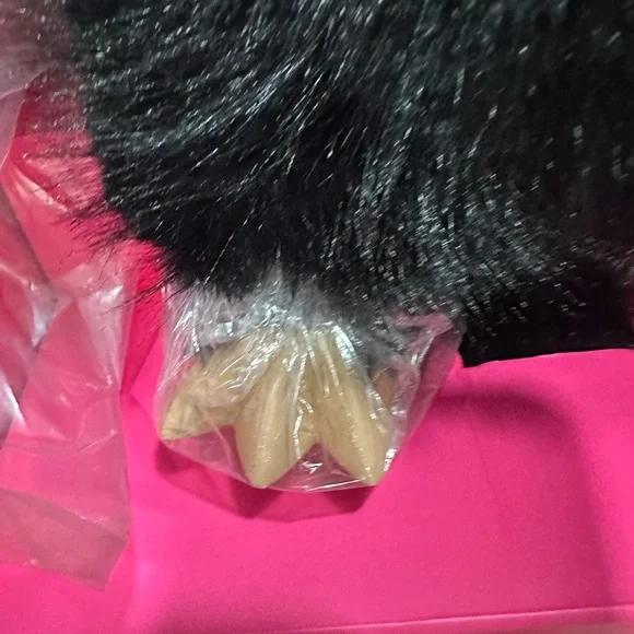 The Monsters 10th Anniversary Series Zimomo Vinyl Plush Doll.New in box. - Picture 4 of 16